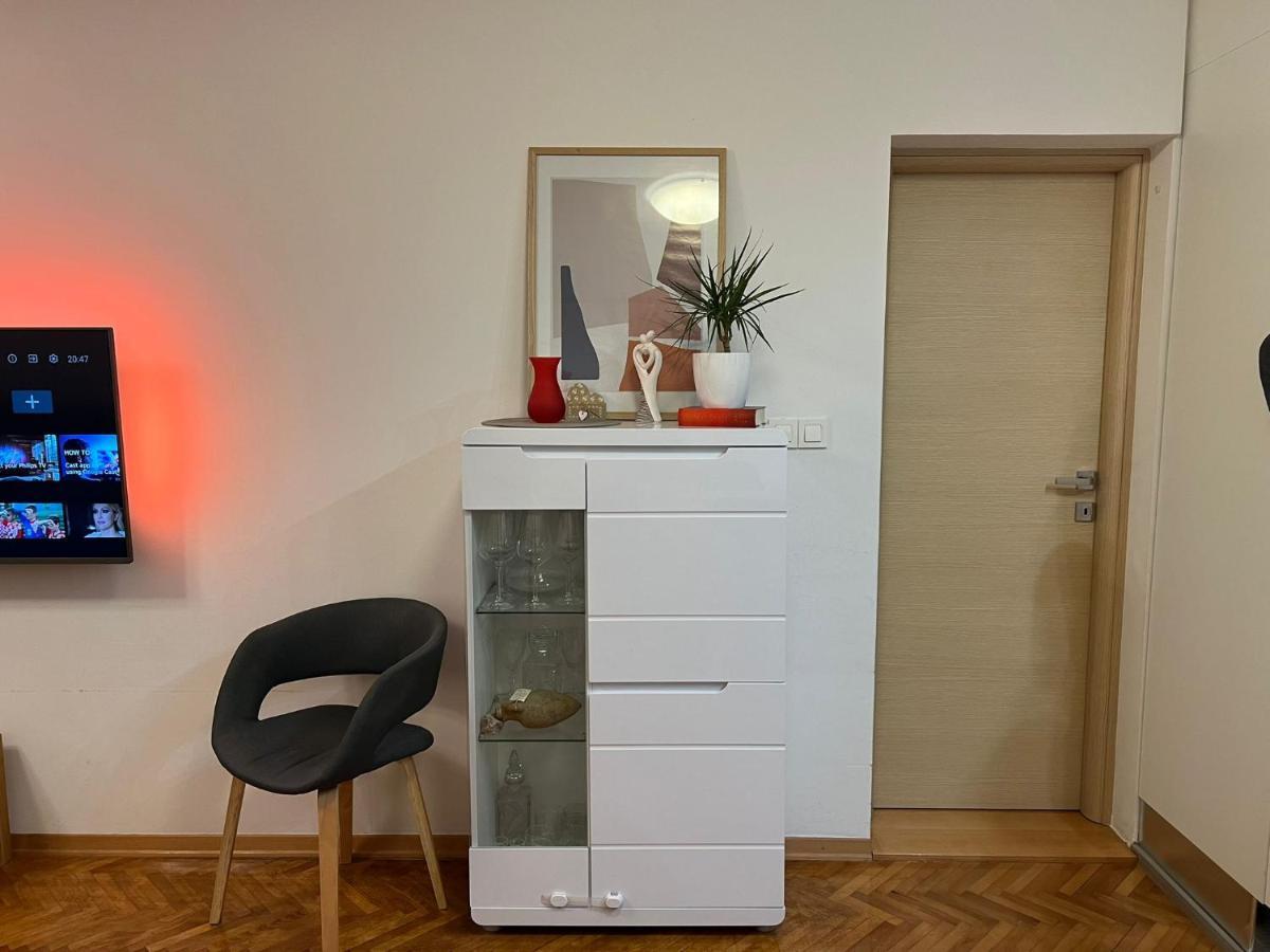 Mm Split Apartment - 5 Min By Car To The Beach & City Center - Free Public Parking Extérieur photo