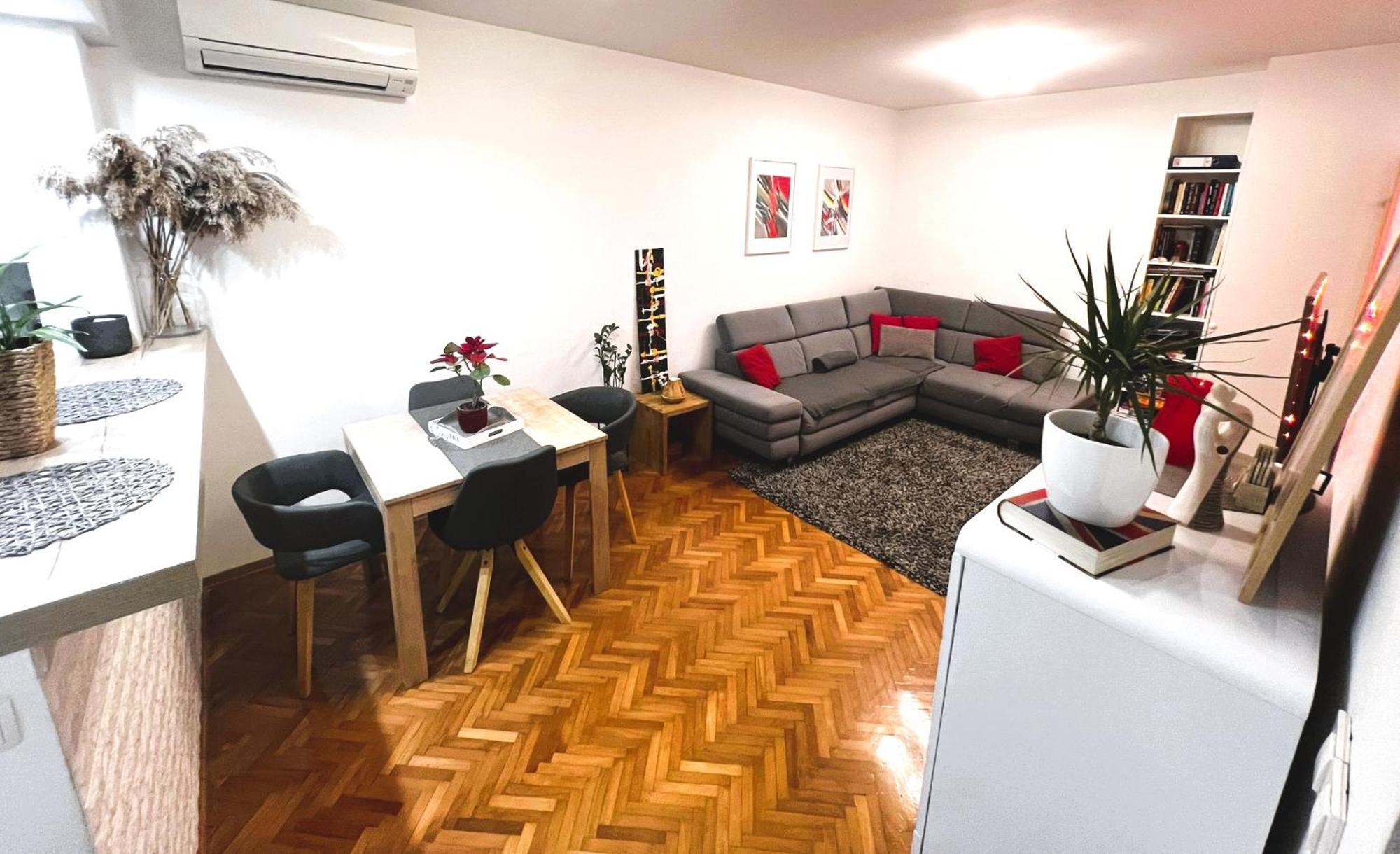 Mm Split Apartment - 5 Min By Car To The Beach & City Center - Free Public Parking Extérieur photo