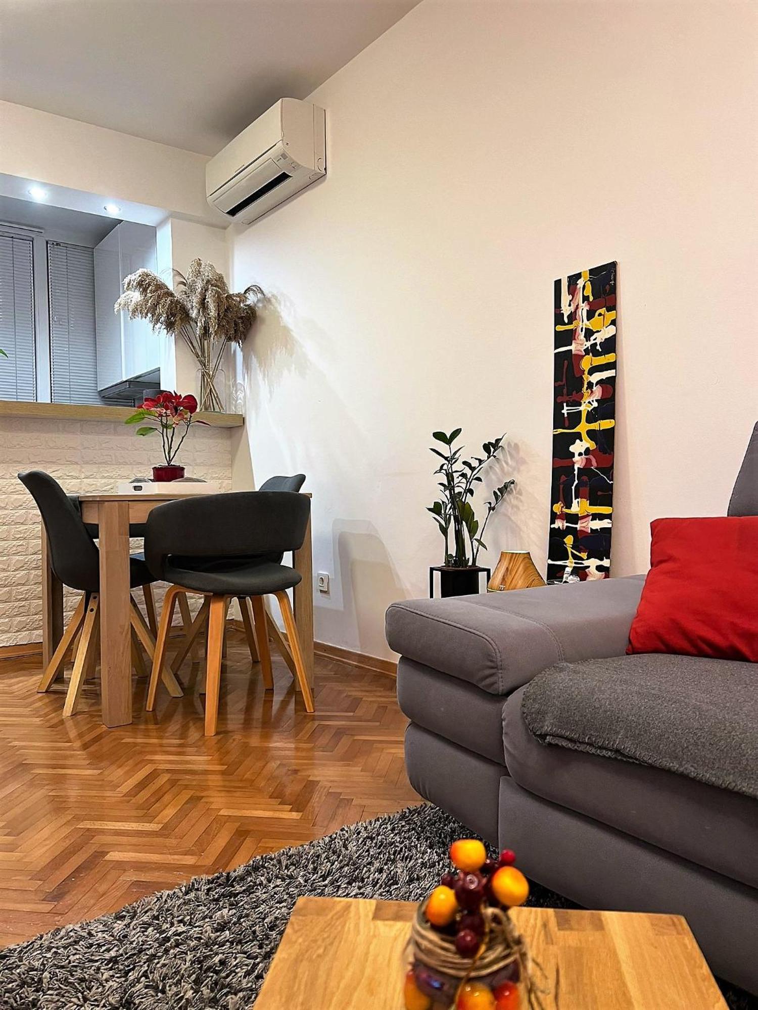 Mm Split Apartment - 5 Min By Car To The Beach & City Center - Free Public Parking Extérieur photo